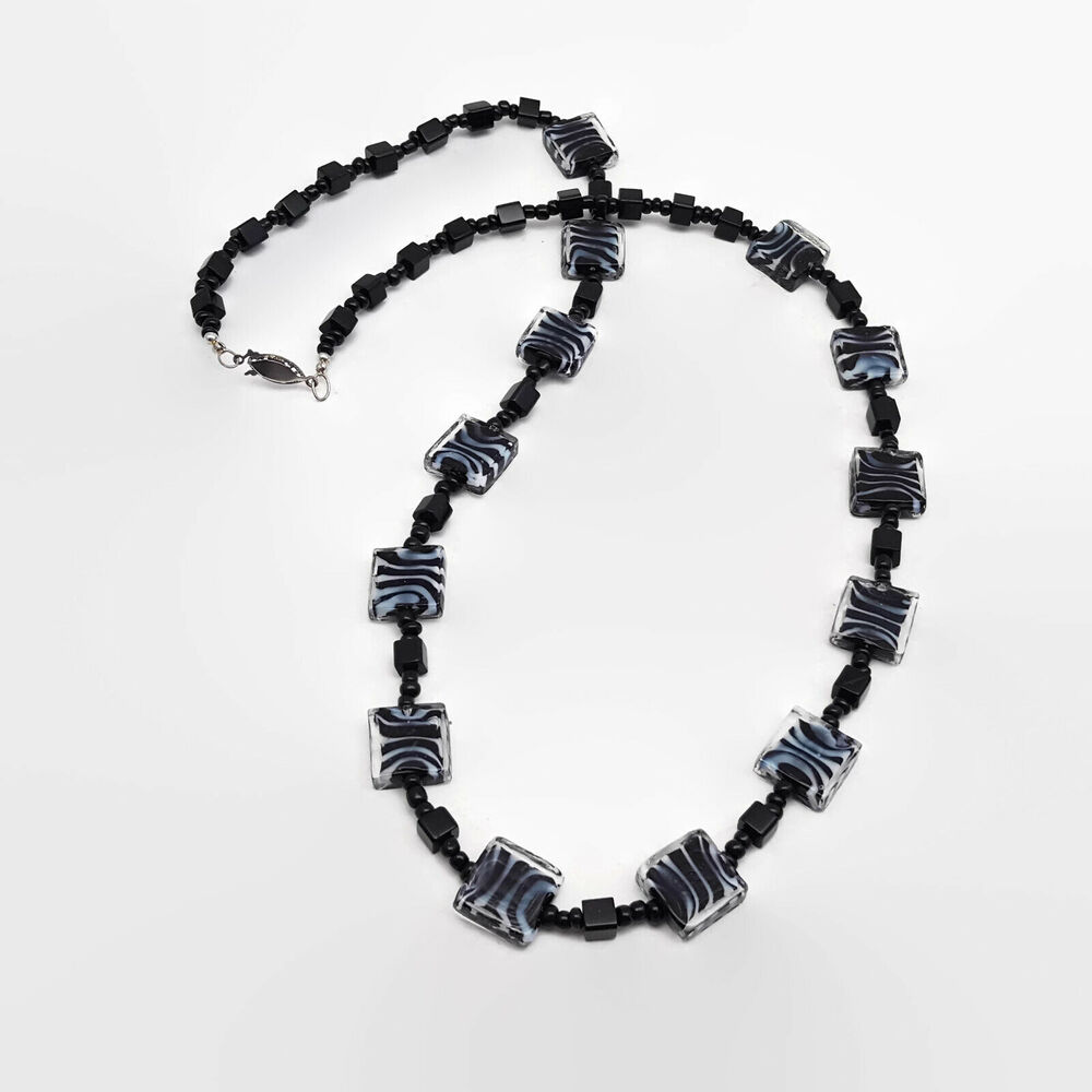 Black & White Glass Bead Necklace & Bracelet Set